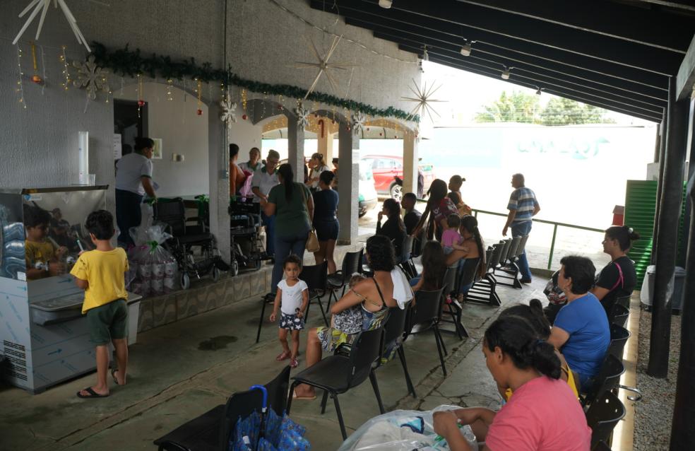 Parceria entre Prefeitura de Catalão e OVG beneficia mais de 100 famílias com entrega de donativos