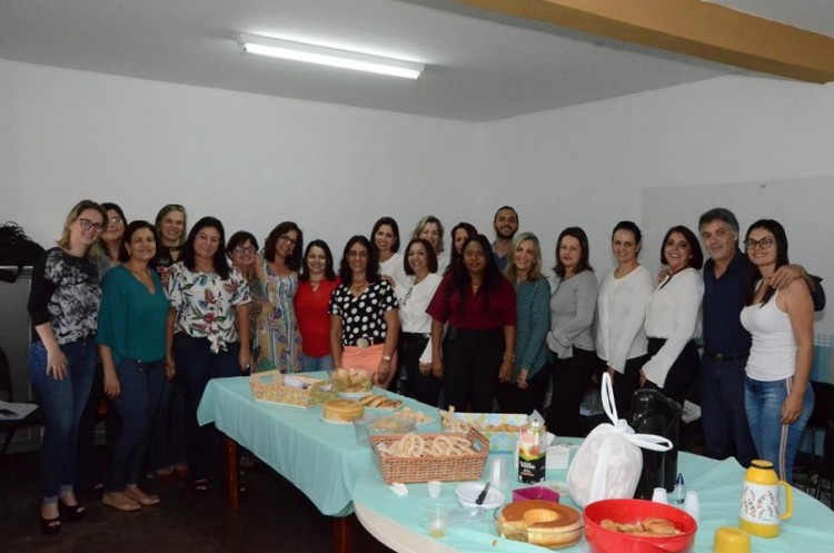 Diretores da rede municipal de ensino participam de nova etapa de curso formação continuada